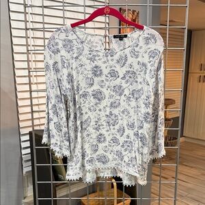 Papermoon Women's Top - White and Blue